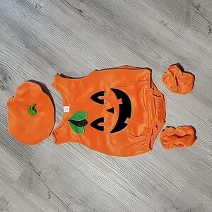 Newborn Pumpkin Halloween Costume